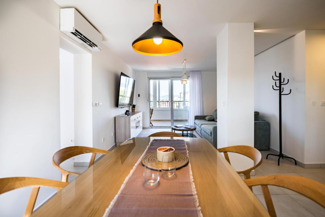 Appartement Penthouse With View In Center Split