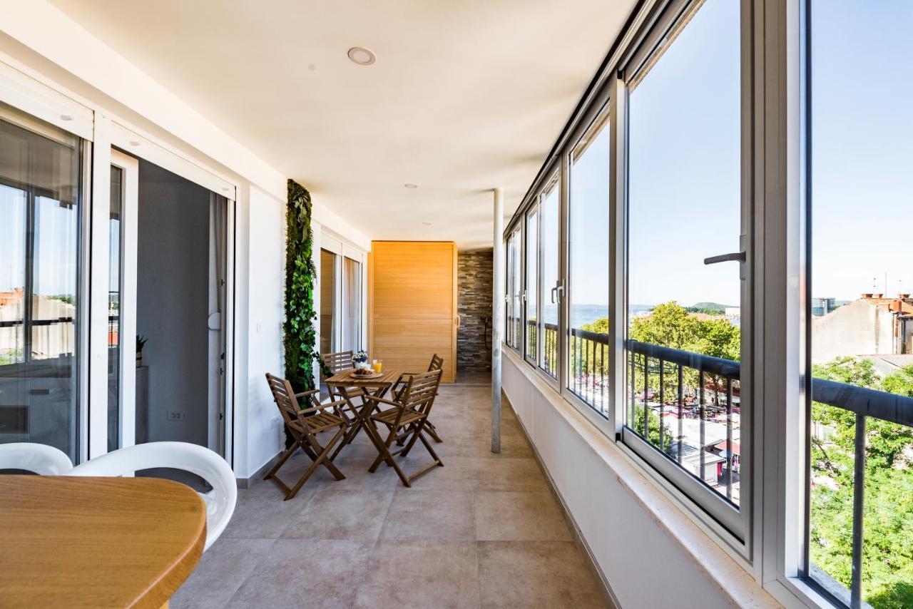 Penthouse With View In Center Split